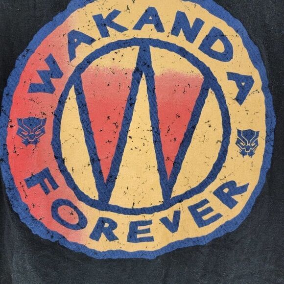 Marvel wakanda forever black panther tshirt medium - Picture 3 of 4